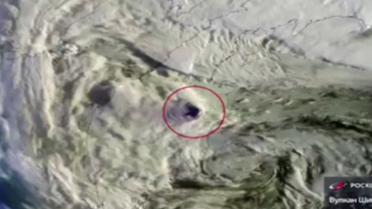 Výbuch sopky na Kamčatce byl vidět i z vesmíru, ukazují záběry